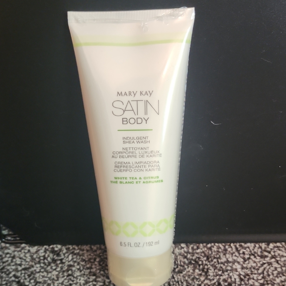 Mary Kay Satin Body Indulgent Shea Wash